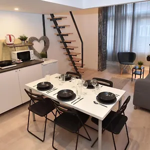 The Apex Residences Apartman